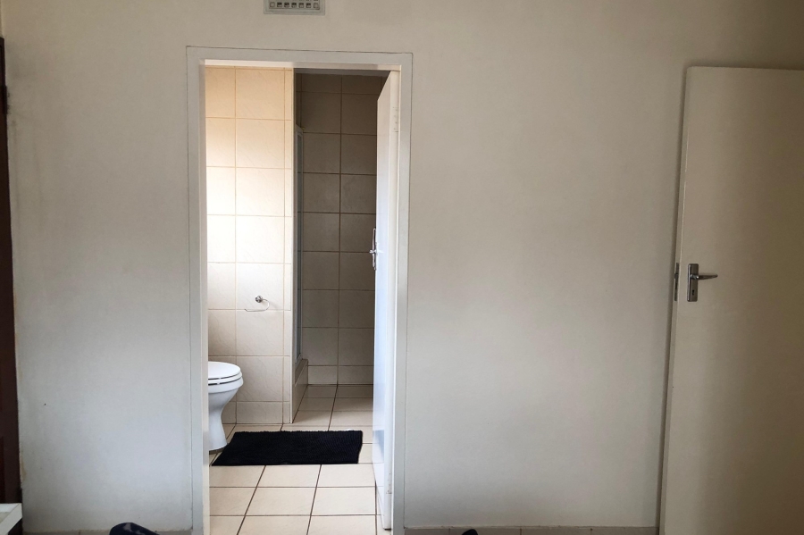 3 Bedroom Property for Sale in Clayville Gauteng