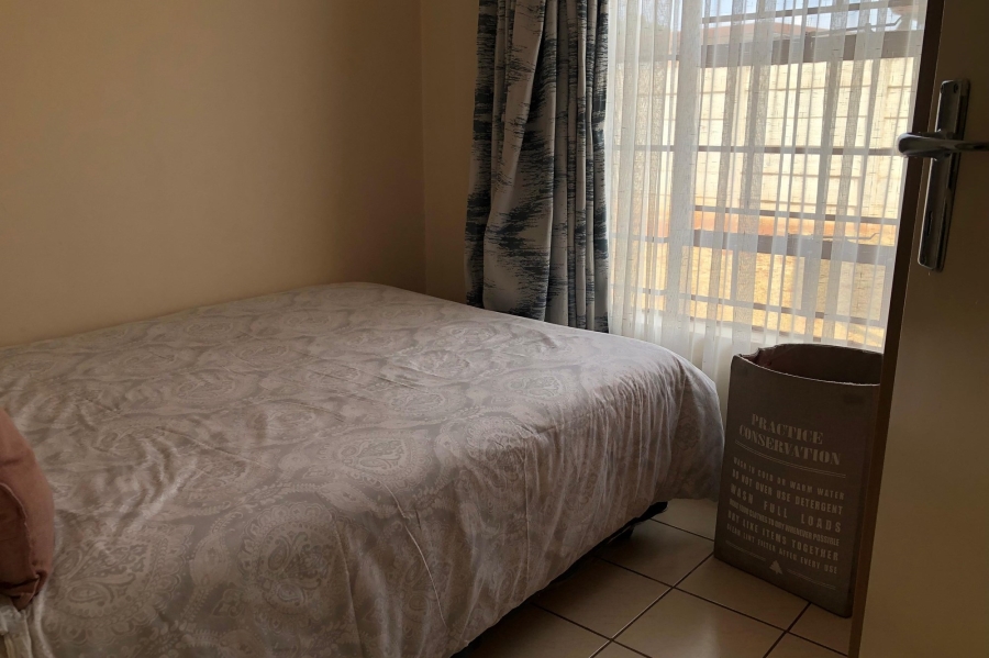 3 Bedroom Property for Sale in Clayville Gauteng