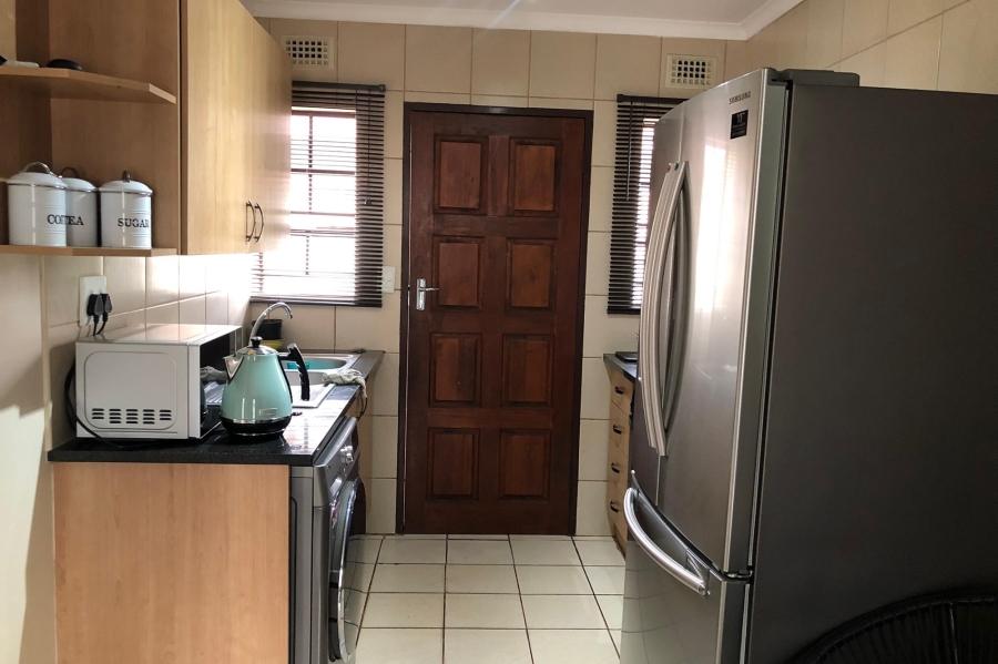 3 Bedroom Property for Sale in Clayville Gauteng