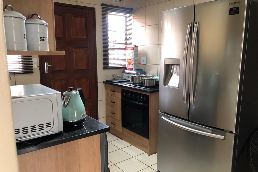 3 Bedroom Property for Sale in Clayville Gauteng