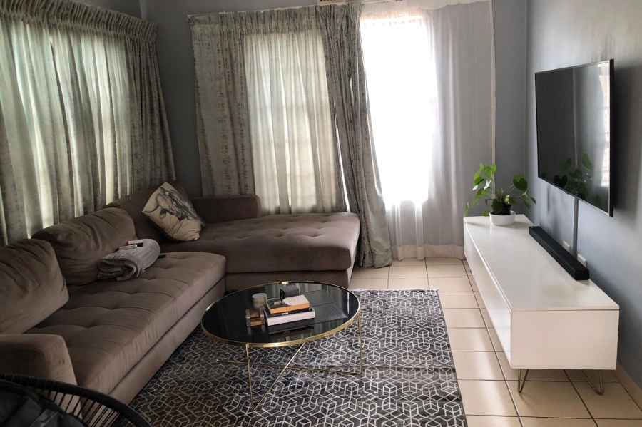 3 Bedroom Property for Sale in Clayville Gauteng