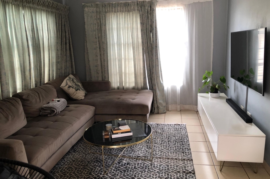 3 Bedroom Property for Sale in Clayville Gauteng