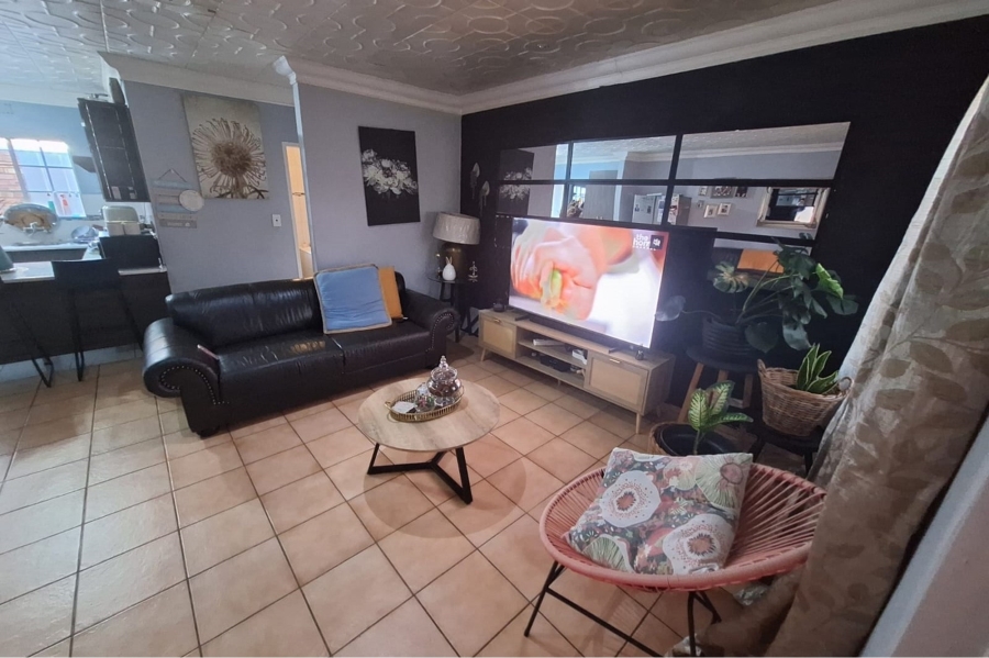 2 Bedroom Property for Sale in Sunair Park Gauteng