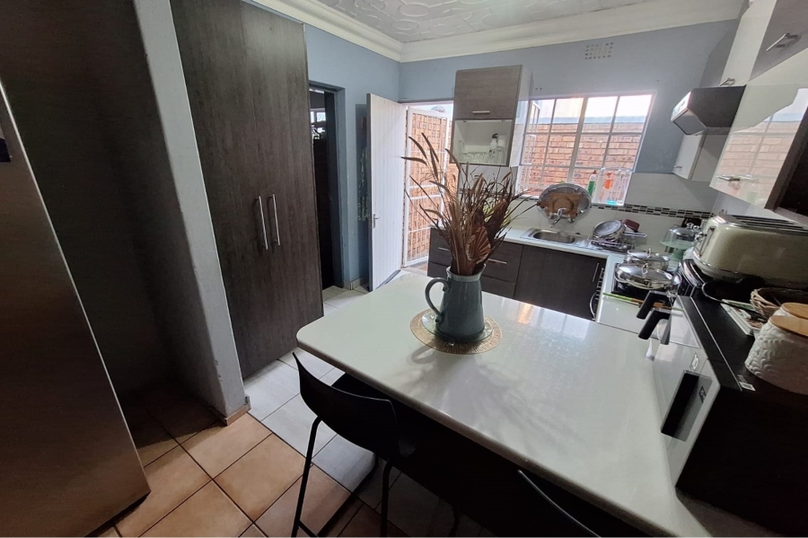 2 Bedroom Property for Sale in Sunair Park Gauteng