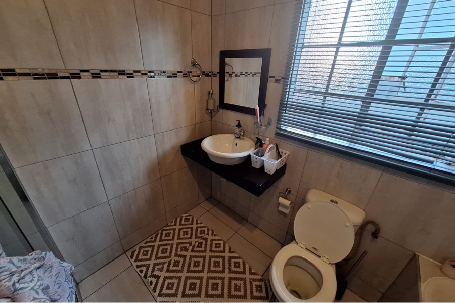 2 Bedroom Property for Sale in Sunair Park Gauteng