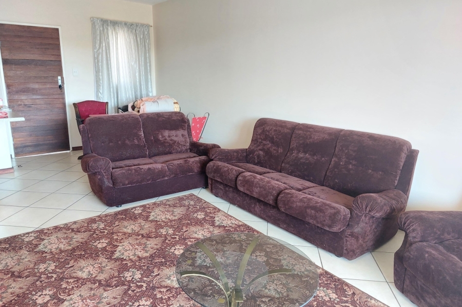 2 Bedroom Property for Sale in Monavoni Gauteng