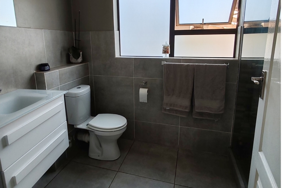 3 Bedroom Property for Sale in Wilro Park Gauteng