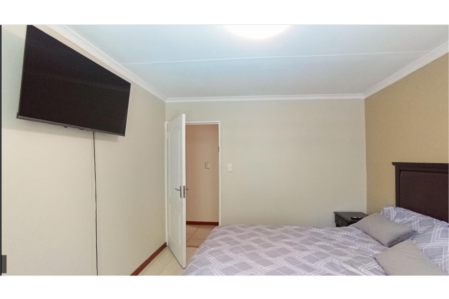 4 Bedroom Property for Sale in Greenstone Hill Gauteng