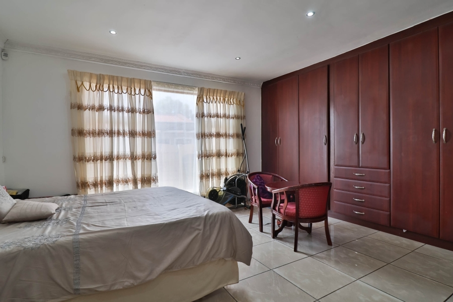 4 Bedroom Property for Sale in Eldorado Park Gauteng