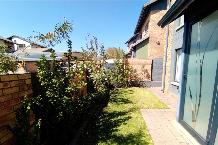 3 Bedroom Property for Sale in Amberfield Gauteng