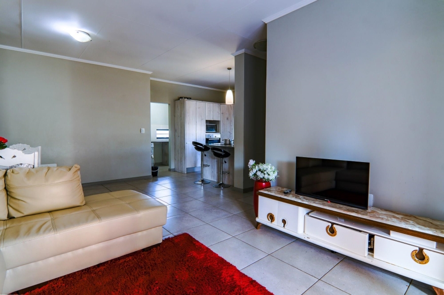 3 Bedroom Property for Sale in Amberfield Gauteng