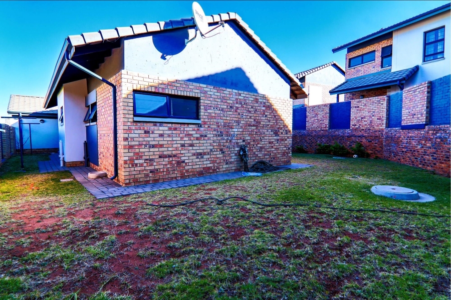 3 Bedroom Property for Sale in Amberfield Gauteng