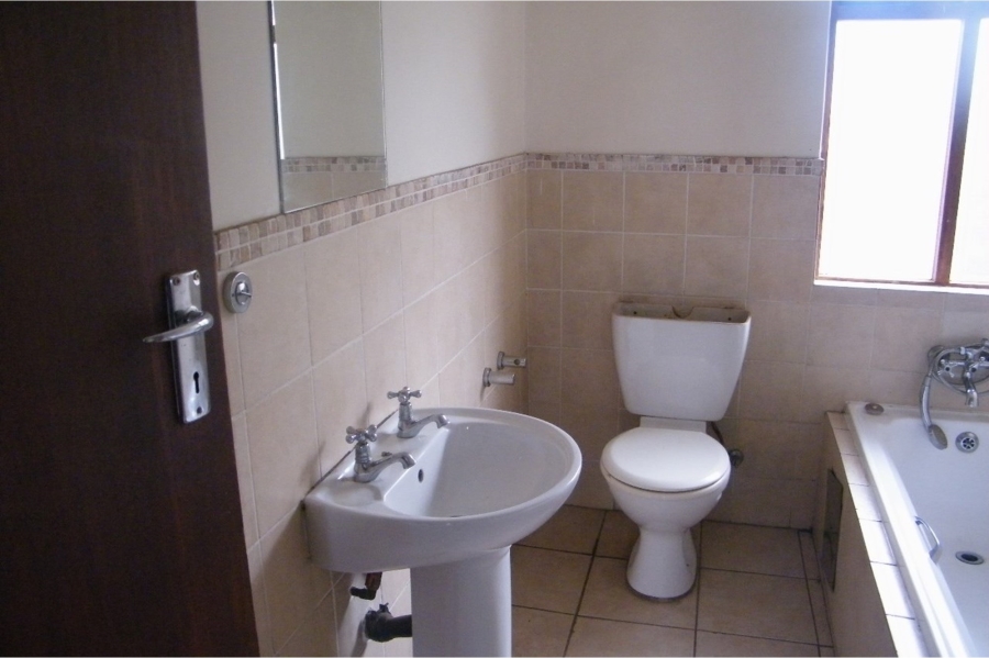 To Let 2 Bedroom Property for Rent in Montana Tuine Gauteng