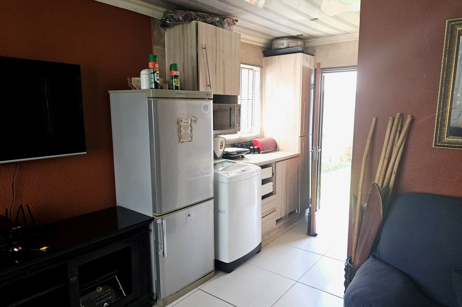 To Let 2 Bedroom Property for Rent in Riverlea Gauteng