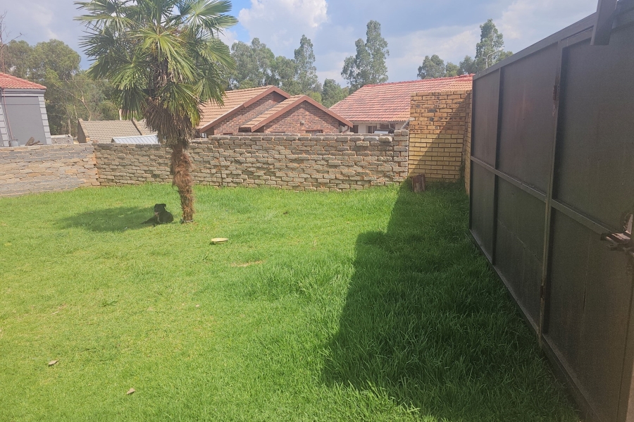 To Let 2 Bedroom Property for Rent in Riverlea Gauteng