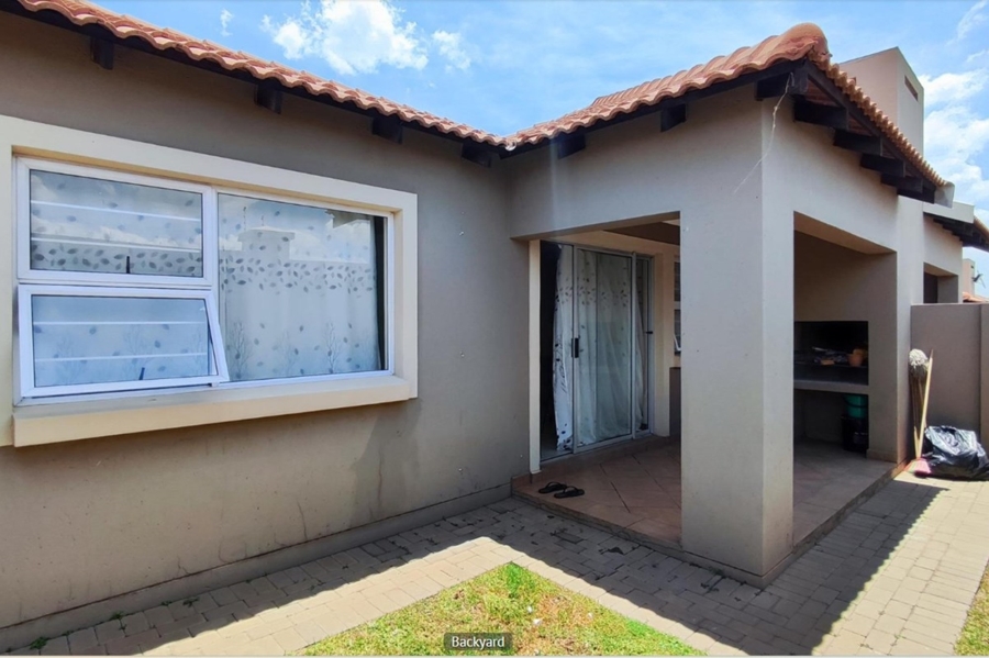 2 Bedroom Property for Sale in Rynfield Gauteng