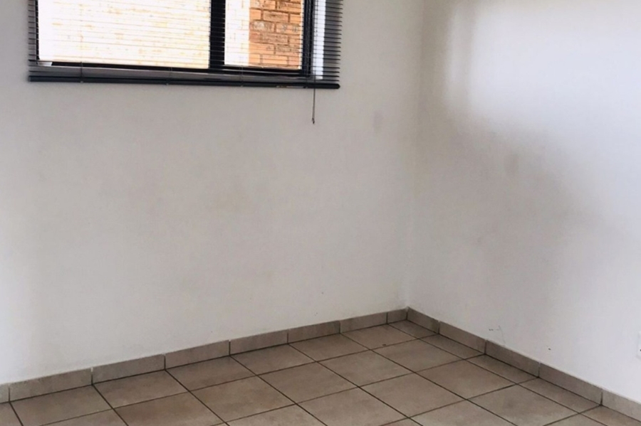 To Let 1 Bedroom Property for Rent in Witfield Gauteng