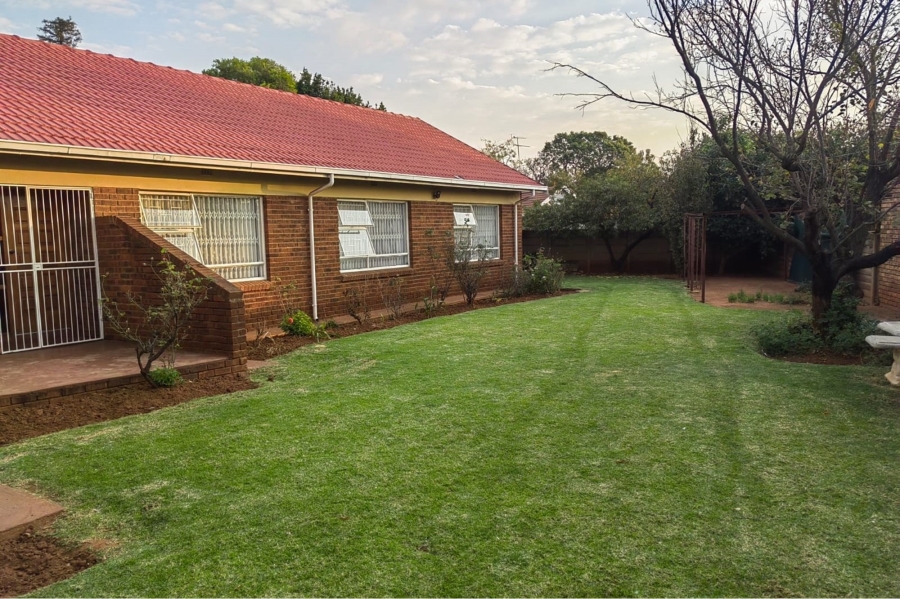 5 Bedroom Property for Sale in Norkem Park Gauteng