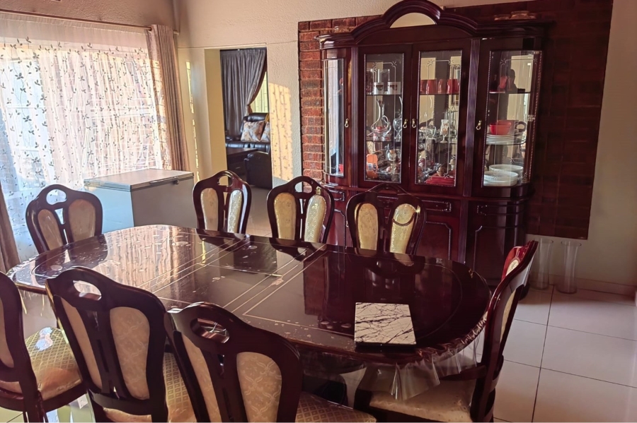 5 Bedroom Property for Sale in Norkem Park Gauteng