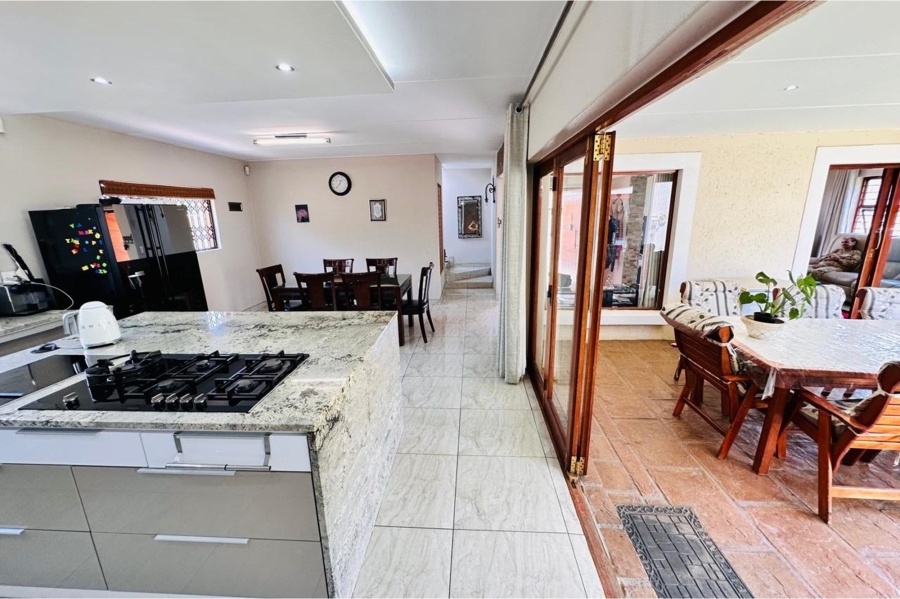 3 Bedroom Property for Sale in North Riding Gauteng