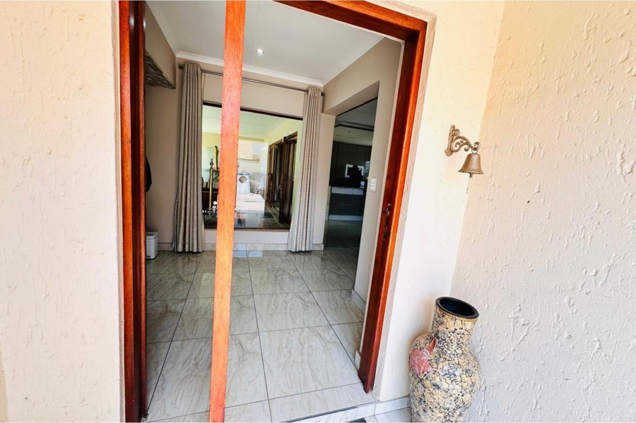 3 Bedroom Property for Sale in North Riding Gauteng