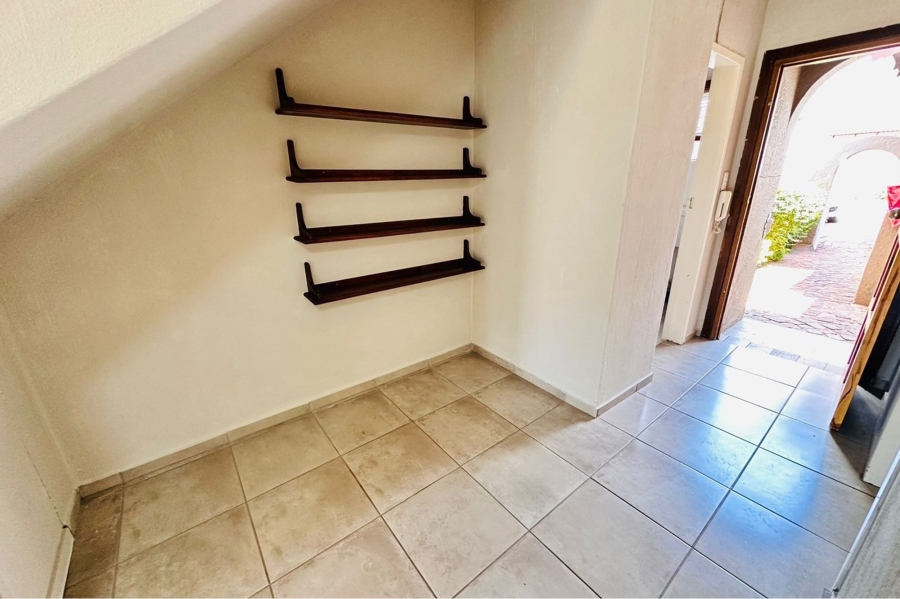 2 Bedroom Property for Sale in Fairland Gauteng