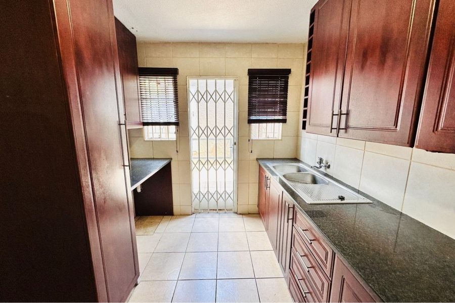 2 Bedroom Property for Sale in Fairland Gauteng