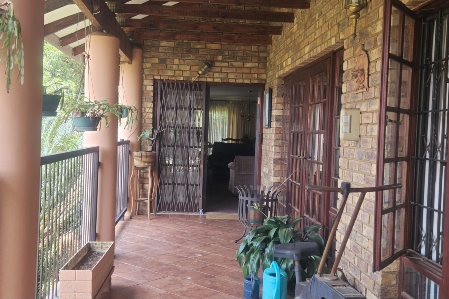 6 Bedroom Property for Sale in Amandasig Gauteng