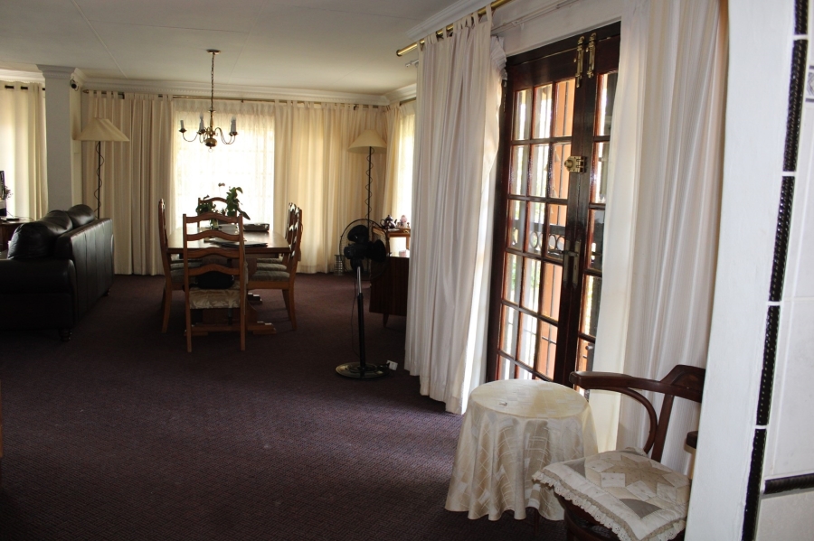 6 Bedroom Property for Sale in Amandasig Gauteng