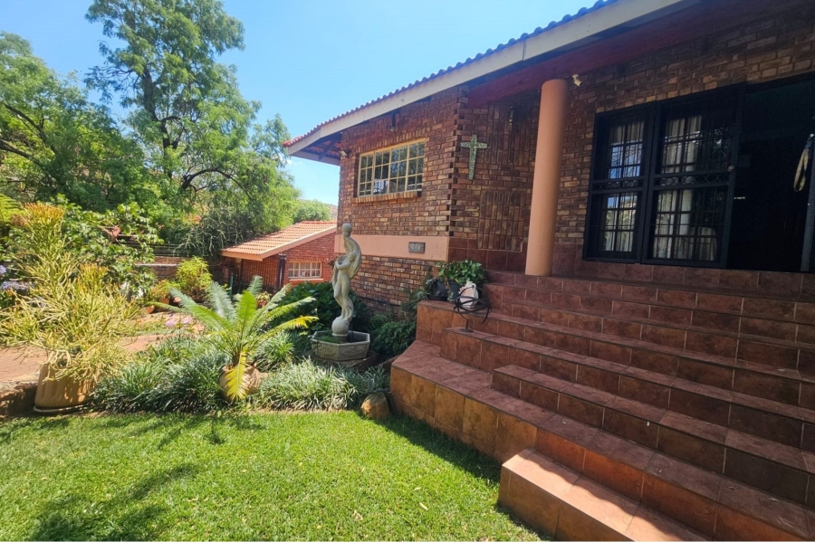 6 Bedroom Property for Sale in Amandasig Gauteng