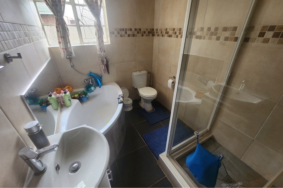 3 Bedroom Property for Sale in Paul Krugersoord Gauteng