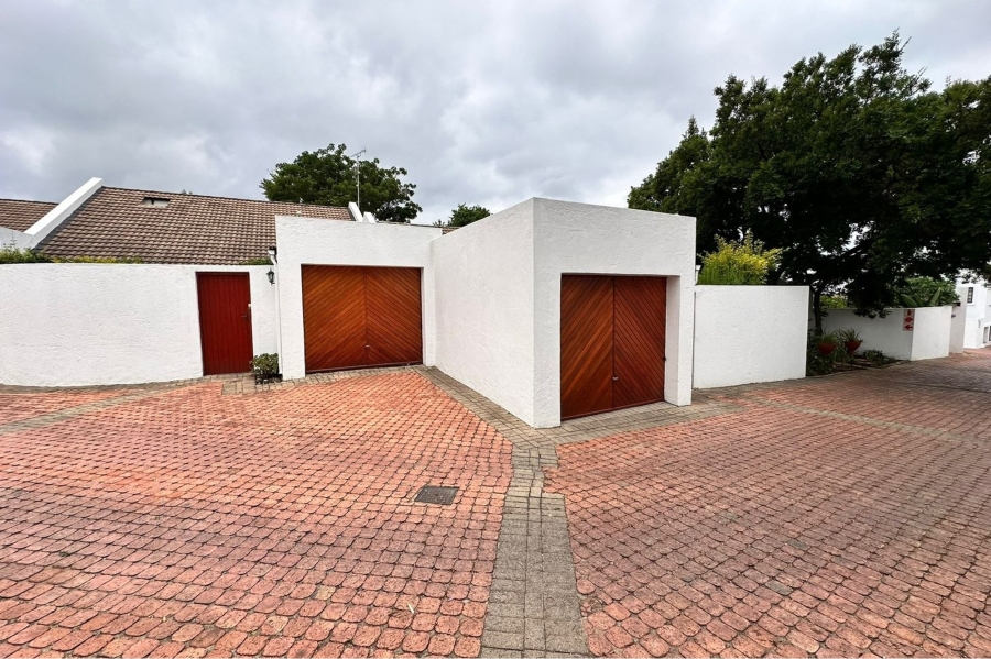 2 Bedroom Property for Sale in Bryanston Gauteng