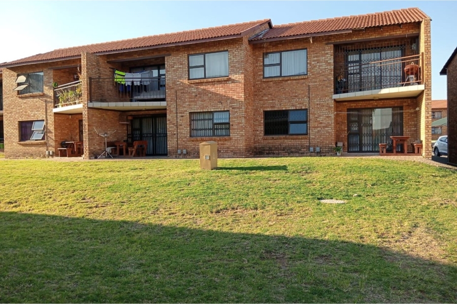 2 Bedroom Property for Sale in Witfield Gauteng