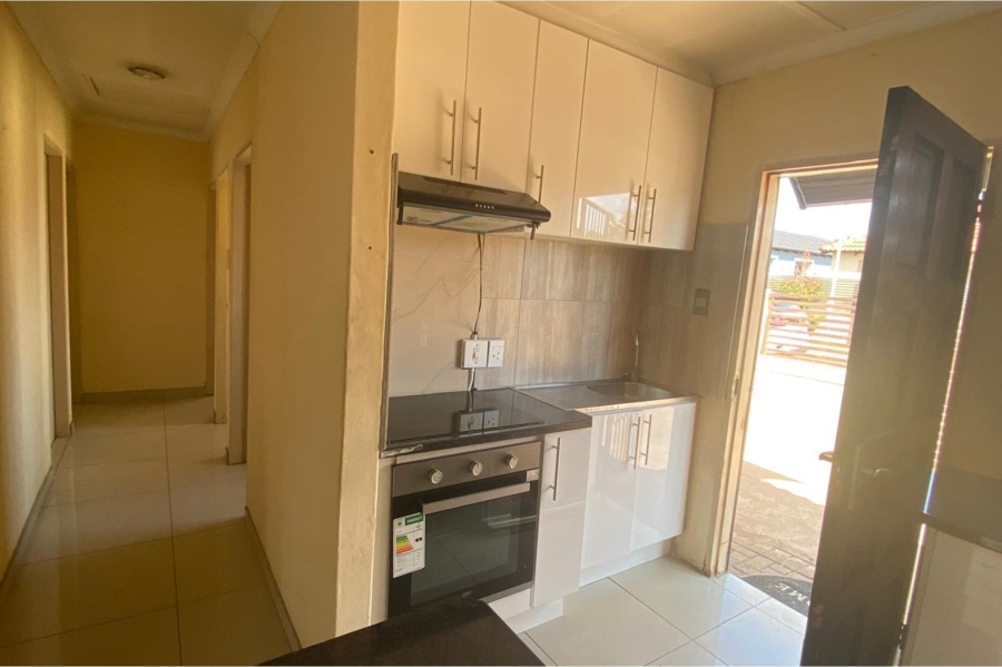 3 Bedroom Property for Sale in Masada Gauteng