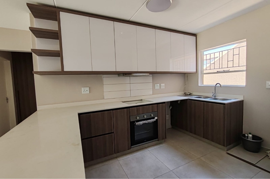 2 Bedroom Property for Sale in Vorna Valley Gauteng