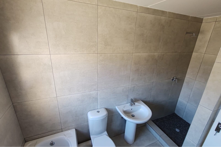 2 Bedroom Property for Sale in Vorna Valley Gauteng