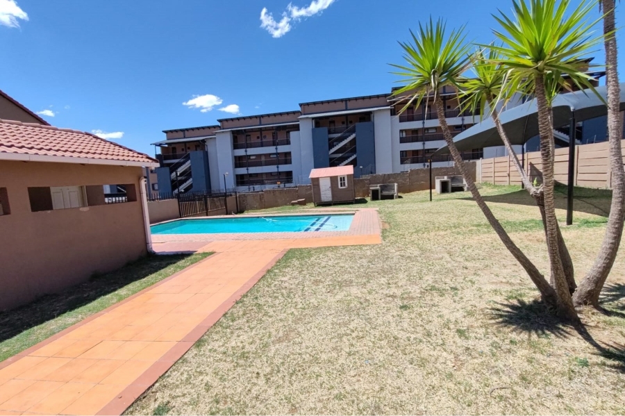 2 Bedroom Property for Sale in Vorna Valley Gauteng