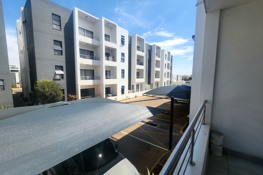 1 Bedroom Property for Sale in Erand Gardens Gauteng