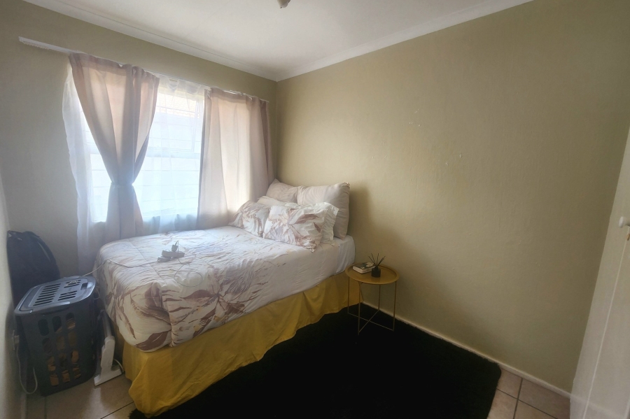 3 Bedroom Property for Sale in Die Hoewes Gauteng