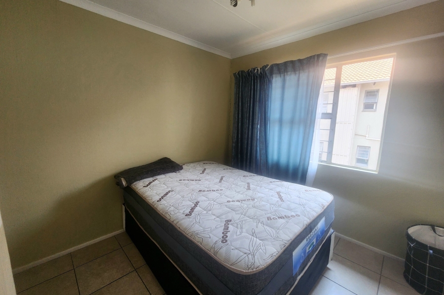 3 Bedroom Property for Sale in Die Hoewes Gauteng