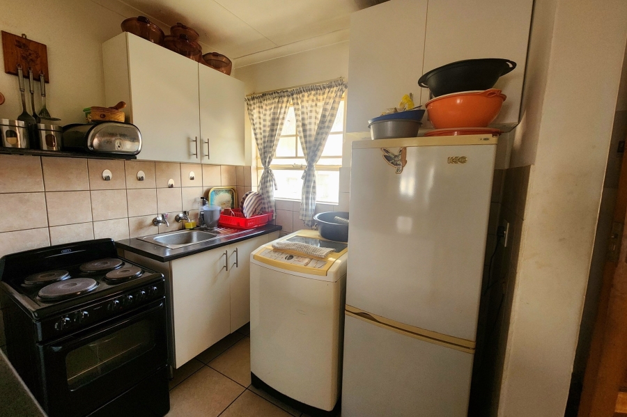 2 Bedroom Property for Sale in Die Hoewes Gauteng