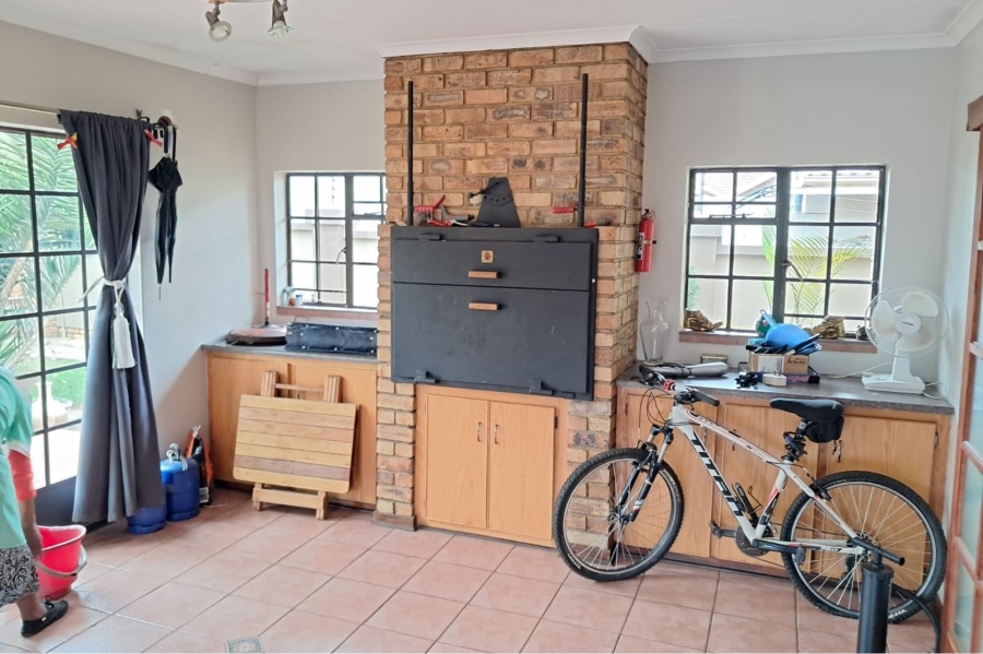 4 Bedroom Property for Sale in Lyttelton Manor Gauteng