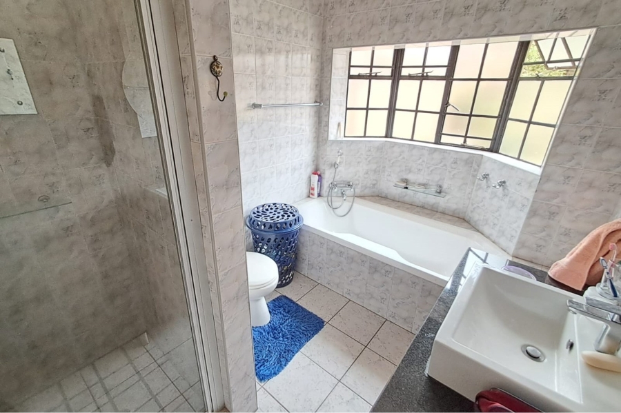 4 Bedroom Property for Sale in Lyttelton Manor Gauteng