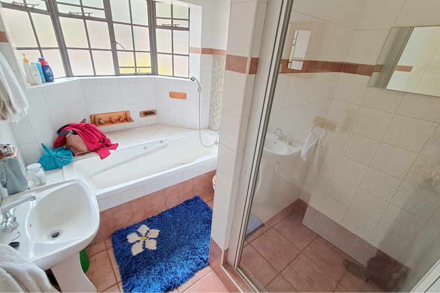 4 Bedroom Property for Sale in Lyttelton Manor Gauteng