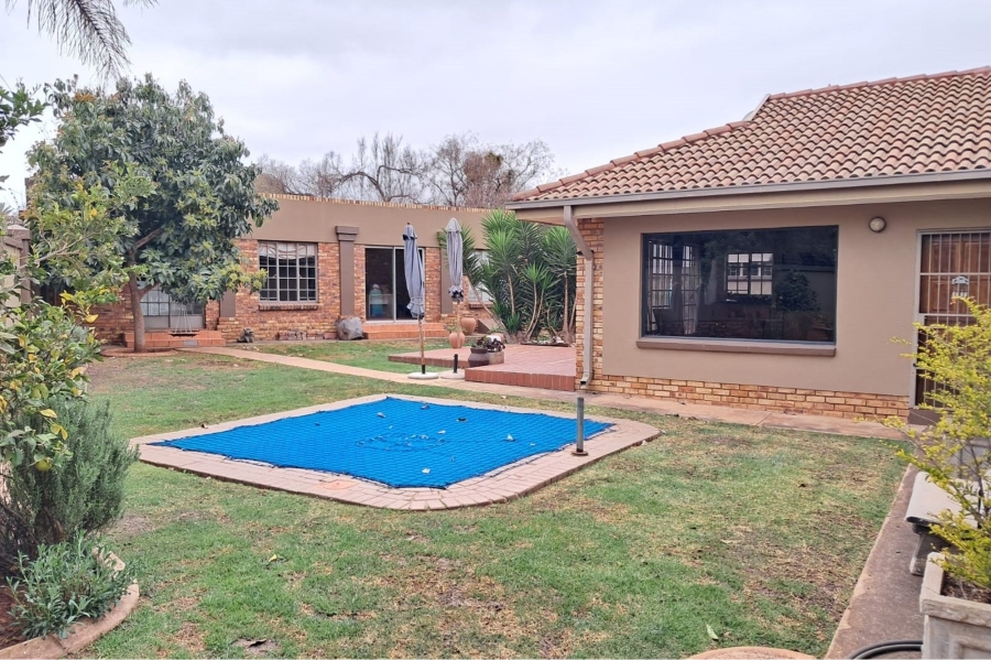 4 Bedroom Property for Sale in Lyttelton Manor Gauteng