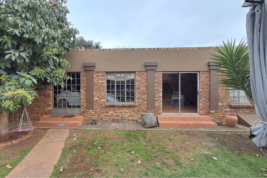 4 Bedroom Property for Sale in Lyttelton Manor Gauteng