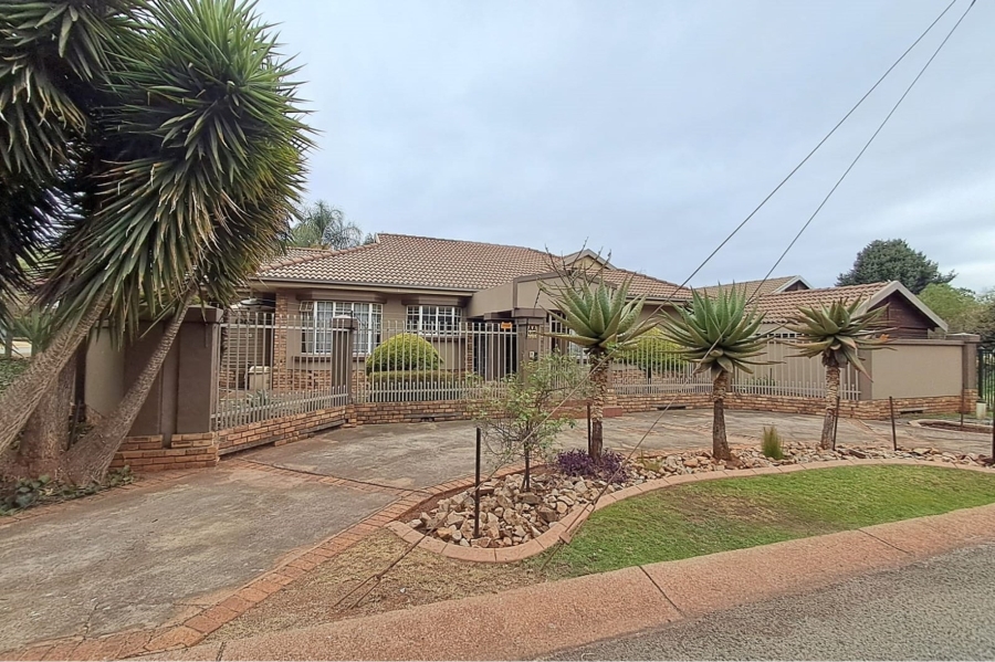 4 Bedroom Property for Sale in Lyttelton Manor Gauteng