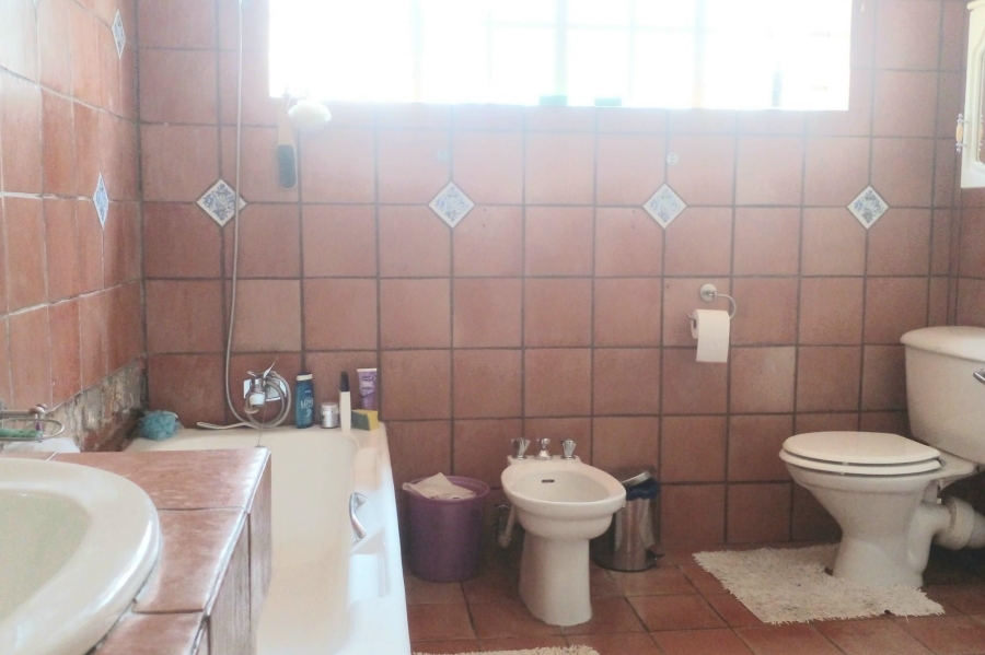 7 Bedroom Property for Sale in Strathavon Gauteng