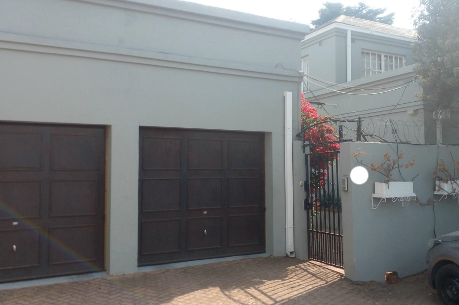 7 Bedroom Property for Sale in Strathavon Gauteng