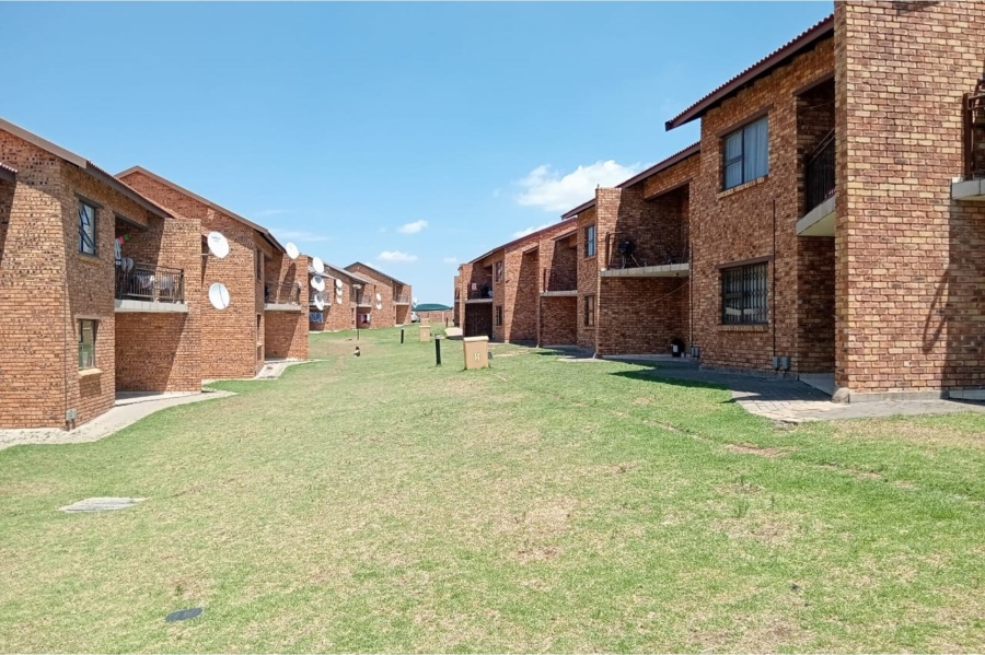 2 Bedroom Property for Sale in Witfield Gauteng